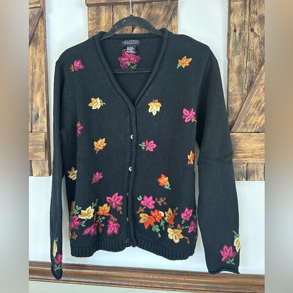 AllPoints Embroidered Floral Knit Cardigan Sweater Women’s Medium